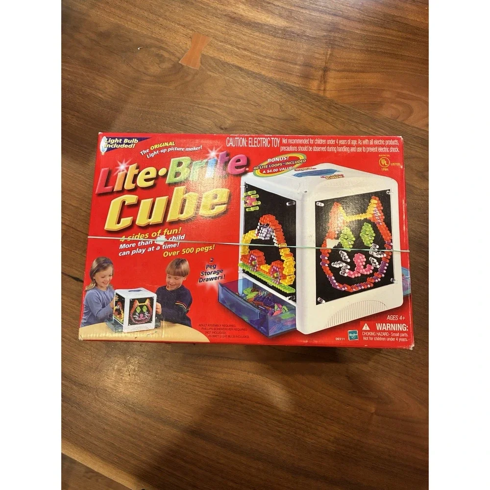 Hasbro Lite Brite Cube 2003 Classic 4 Sides of Fun Over 500 Pegs New Open Box